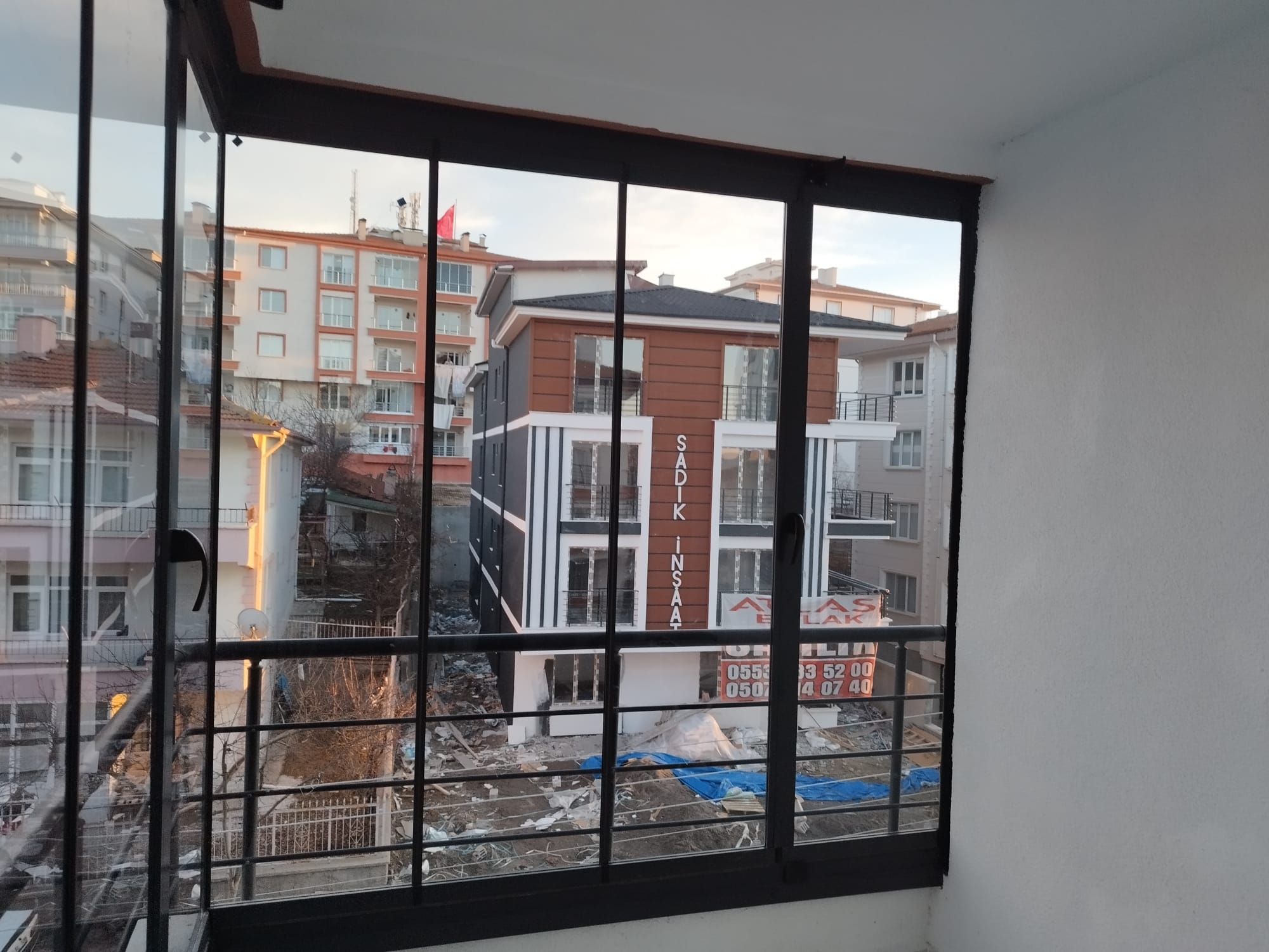 Mova Cam Balkon Sistemleri